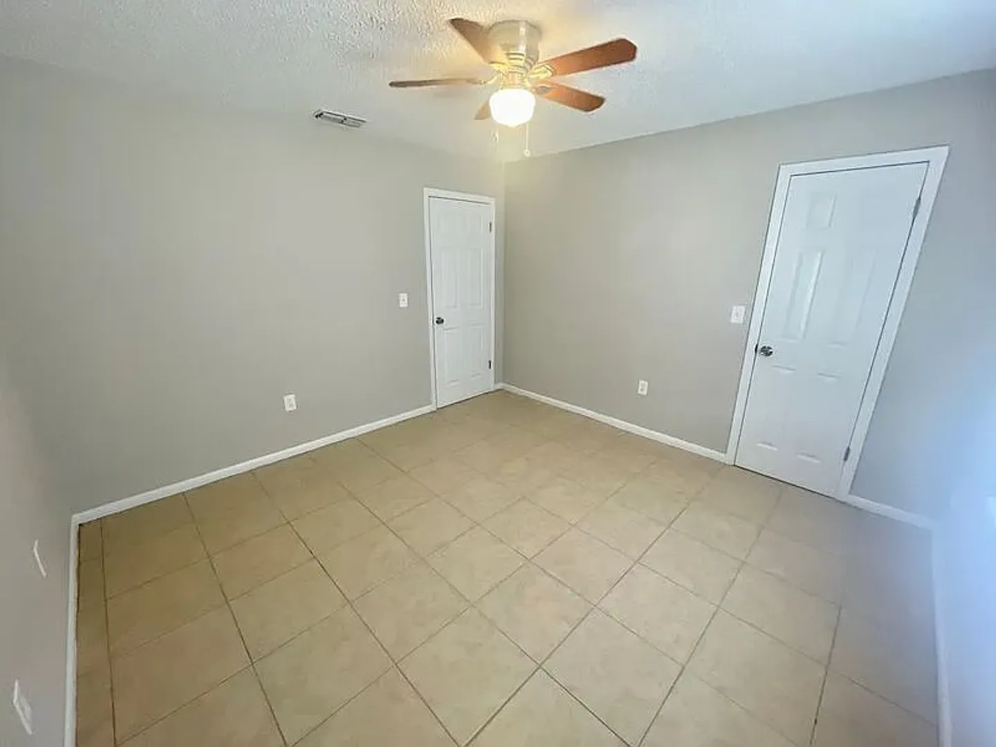 Two bedroom two bath - Goodyear Apartments — Photo 3