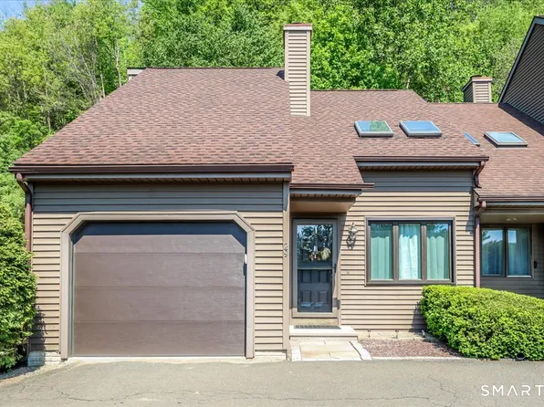 29 Twin Oaks #29, New Milford, CT 06776