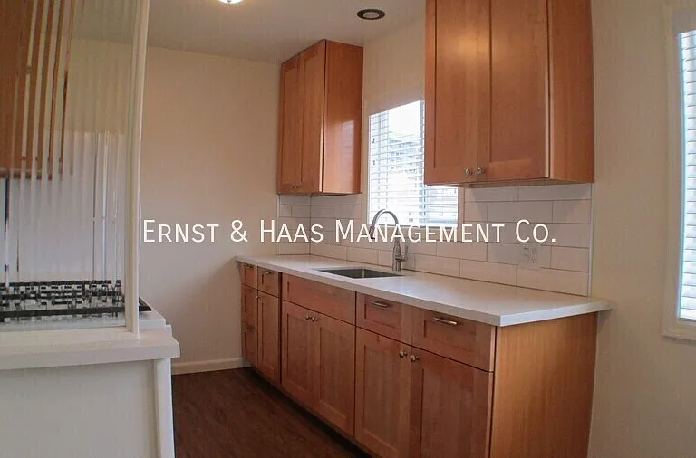 332 Magnolia Ave #G — Photo 7