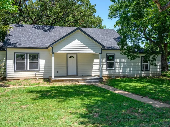 401 W Hughes St, Collinsville, TX 76233
