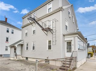 221 State St, Bristol, RI 02809