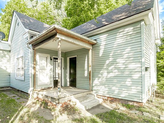 3rd image of 917 Watt St