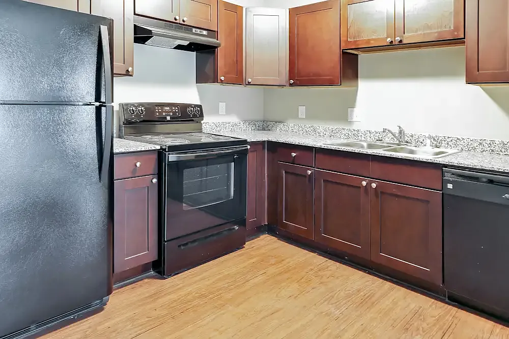 Summit Apartments — Photo 3