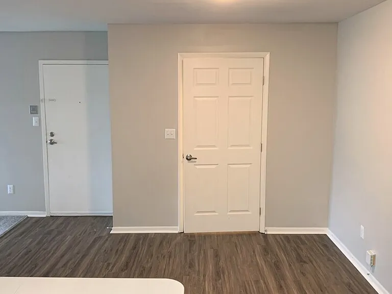 Garden Pointe Apartments — Photo 34