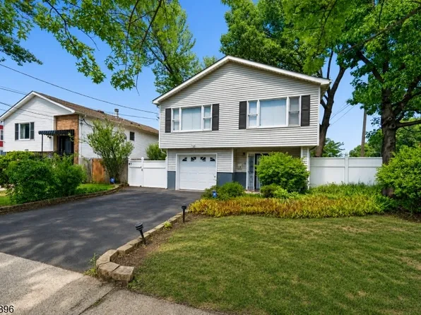 18 E 37Th St, Paterson City, NJ 07514