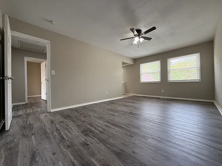 9158 W 78th Ter — Photo 28