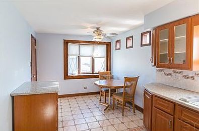 3rd image of 5037 S Knox Ave