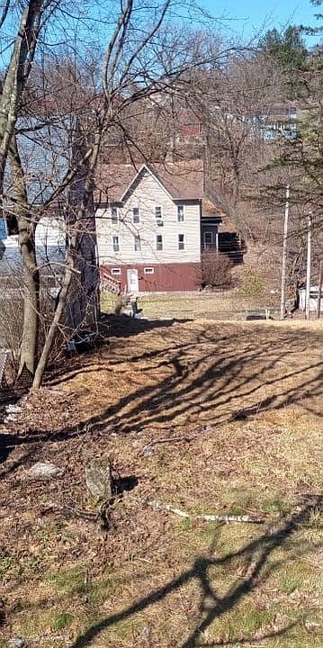 1st image of 143 Gilbert St