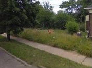 6162 Seminole St, Detroit, MI 48213