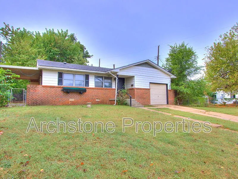 4 bed, 2.0 bath, 1029 sqft, $1,245 — Photo 4