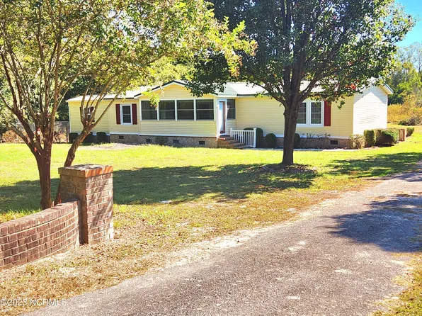 4125 Falling Creek Road, Kinston, NC 28504