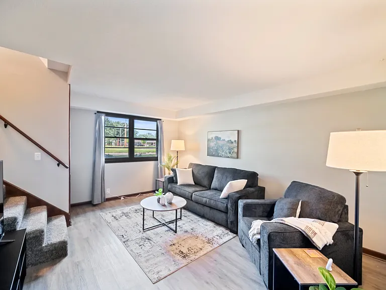 3500 Valdez Dr — Photo 4