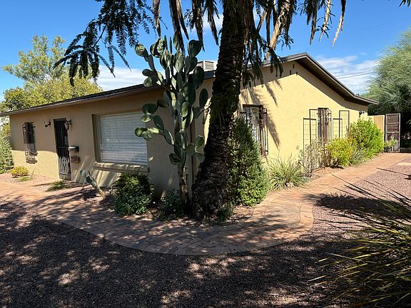 2nd image of 2900 N Tucson Blvd