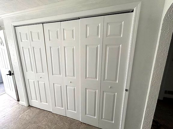 5th image of 766 Harding Ave