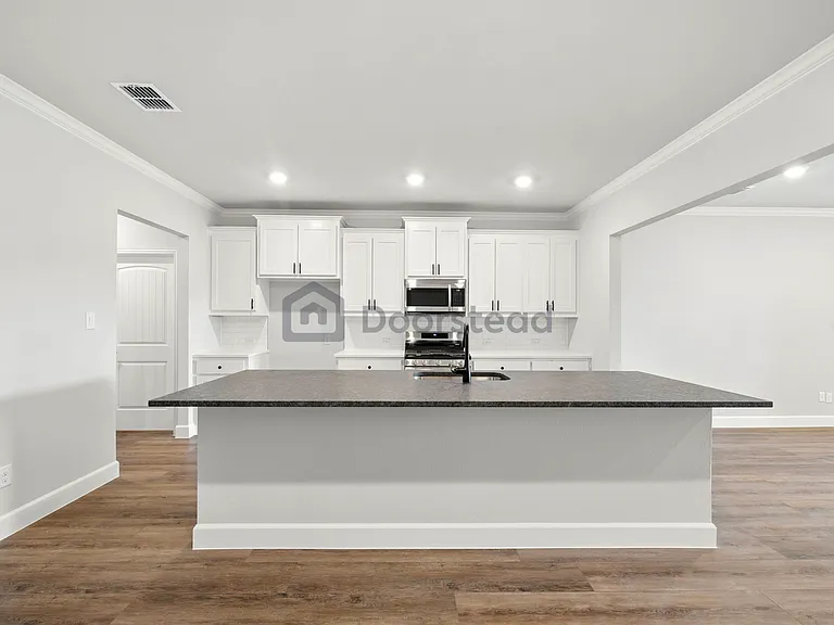 652 Parkside Dr — Photo 11