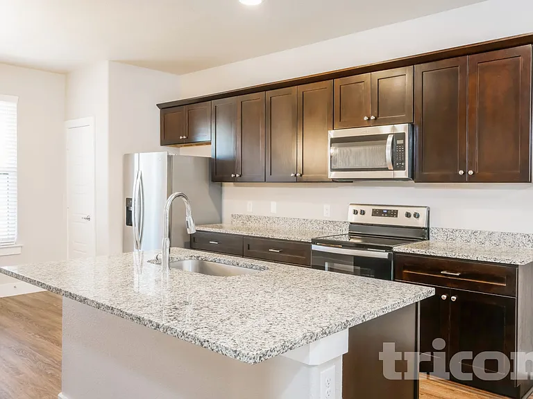 10312 Fort Ewell Trl — Photo 2
