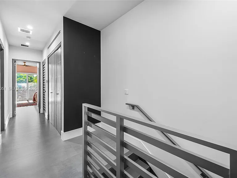3067 Carter St — Photo 32