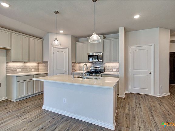 5th image of 2667 Greenwell Ln