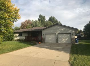 216 E 8th St, Crooks, SD 57020