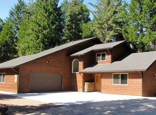 2237 Bobcat Trl, Mount Shasta, CA 96067