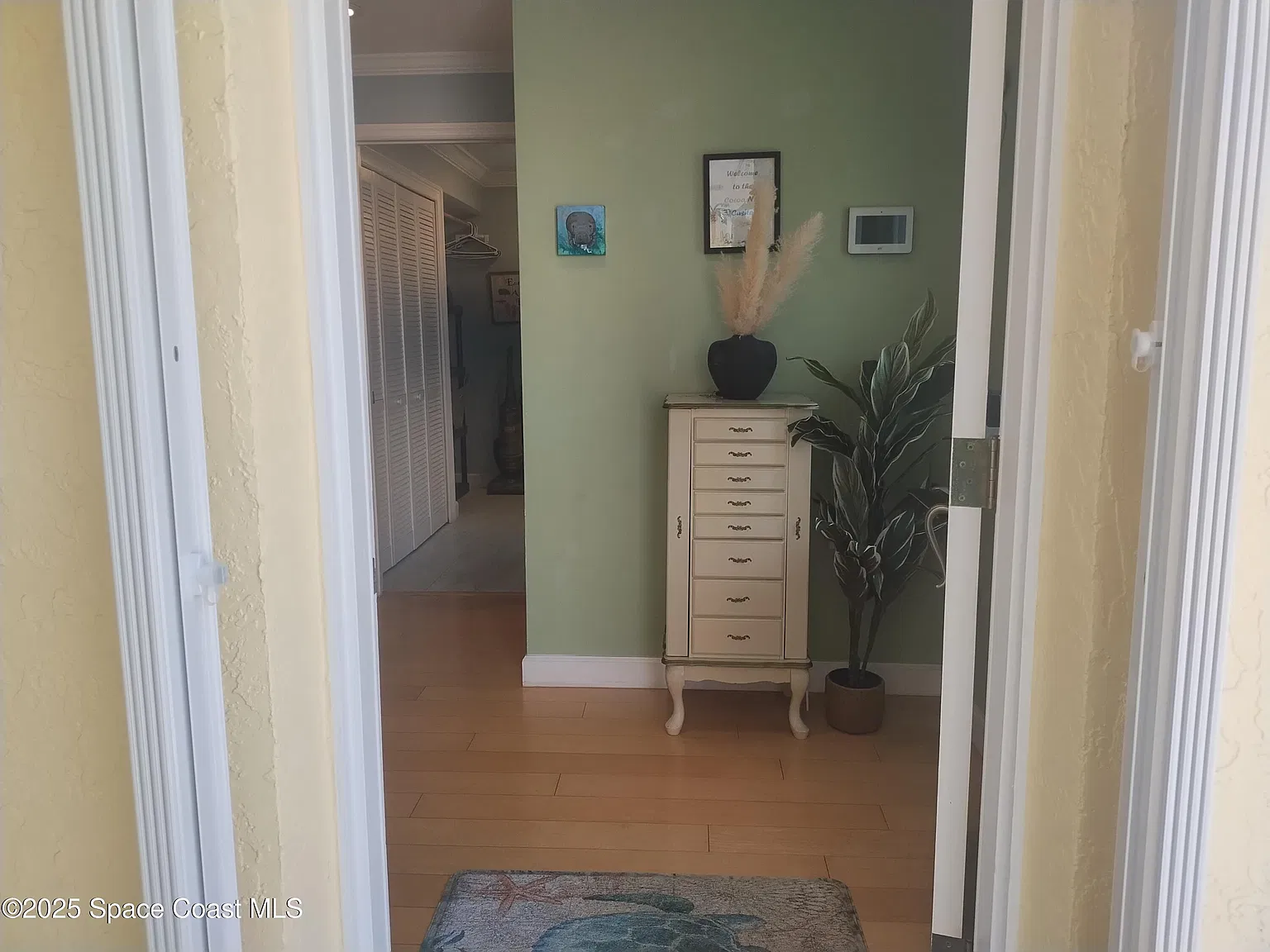 2 bed, 2.5 bath, 1794 sqft, $2,700 — Photo 4