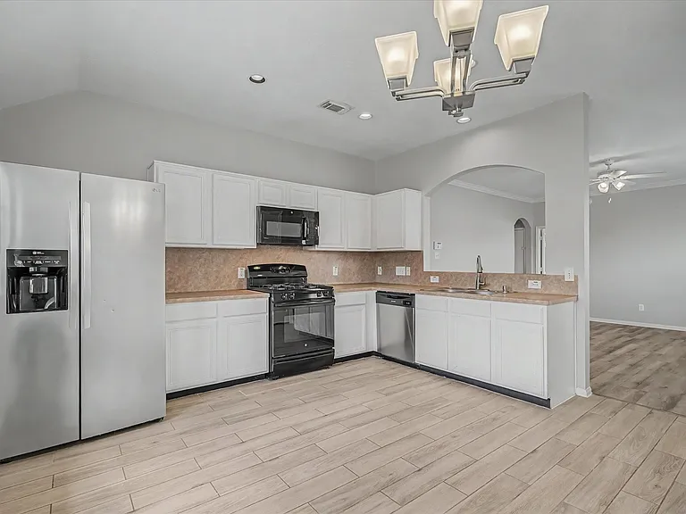 19206 Terra Forest Ct — Photo 8