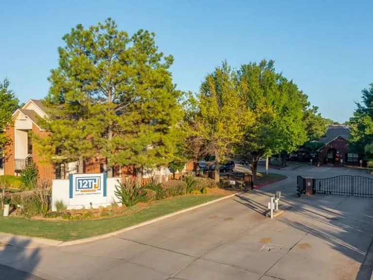12th and Renaissance Apartments - $200 OFF at Move-In PLUS Waived Application Fees! — Photo 14