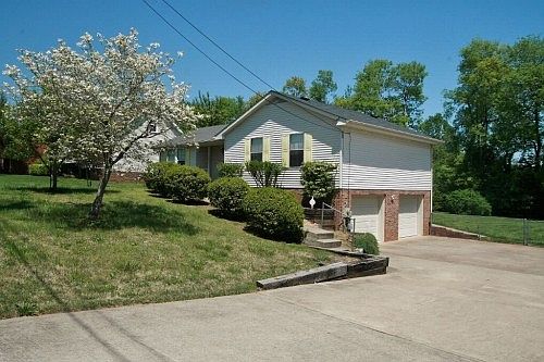 2nd image of 1303 Barbara Dr