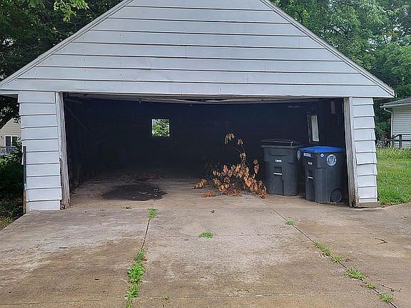 5th image of 1245 Forbes Ave