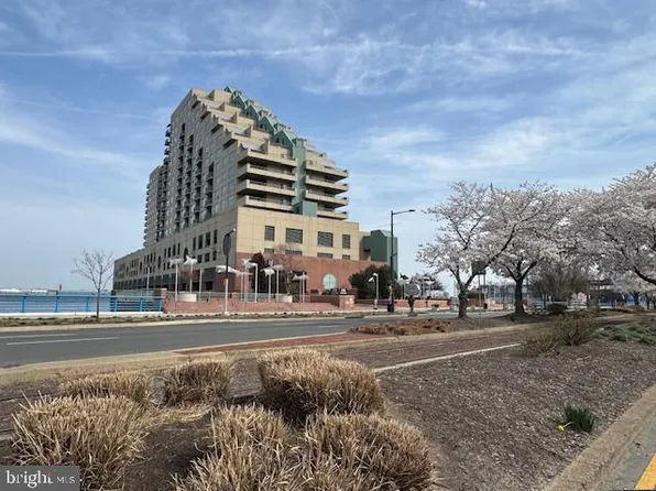 717 S Chris Columbus Blvd #-1104, Philadelphia, PA 19147