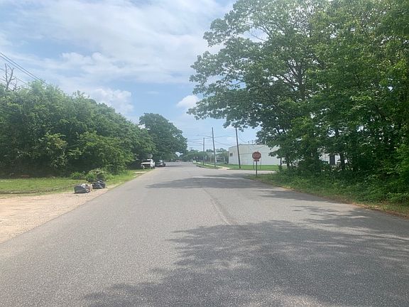 4th image of 89 Northern Blvd
