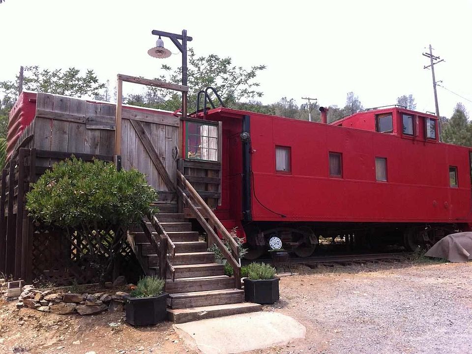 1st image of 4996 West St