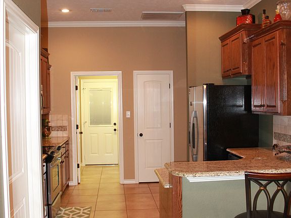 5th image of 4515 Magee Dr