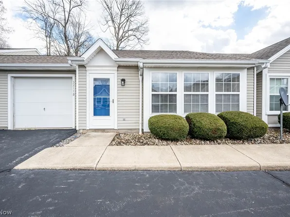 3211 Woodland Trl Unit B, Cortland, OH 44410