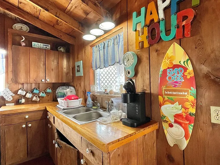 1111 Surf Dr — Photo 22