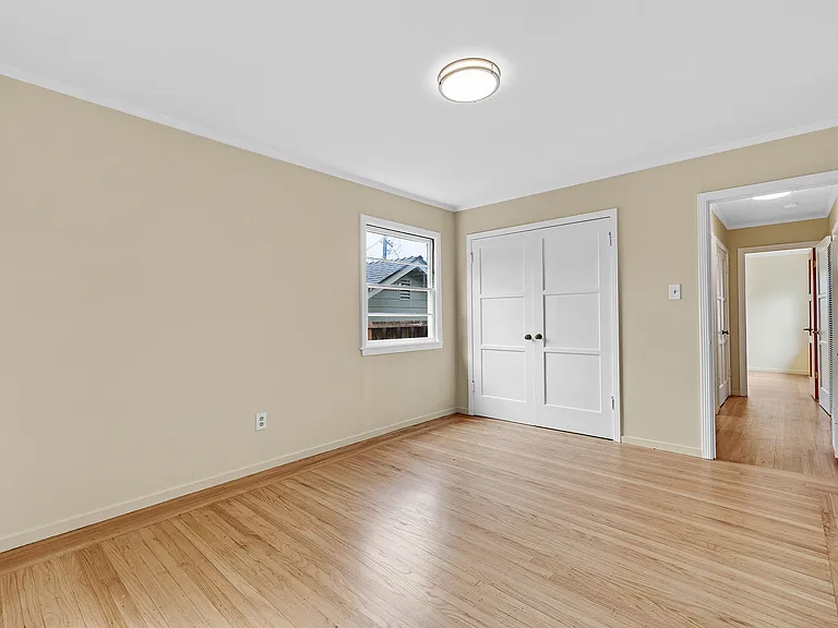 254 Los Altos Dr — Photo 16