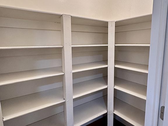 5th image of 1715 E Fort Union Blvd #1