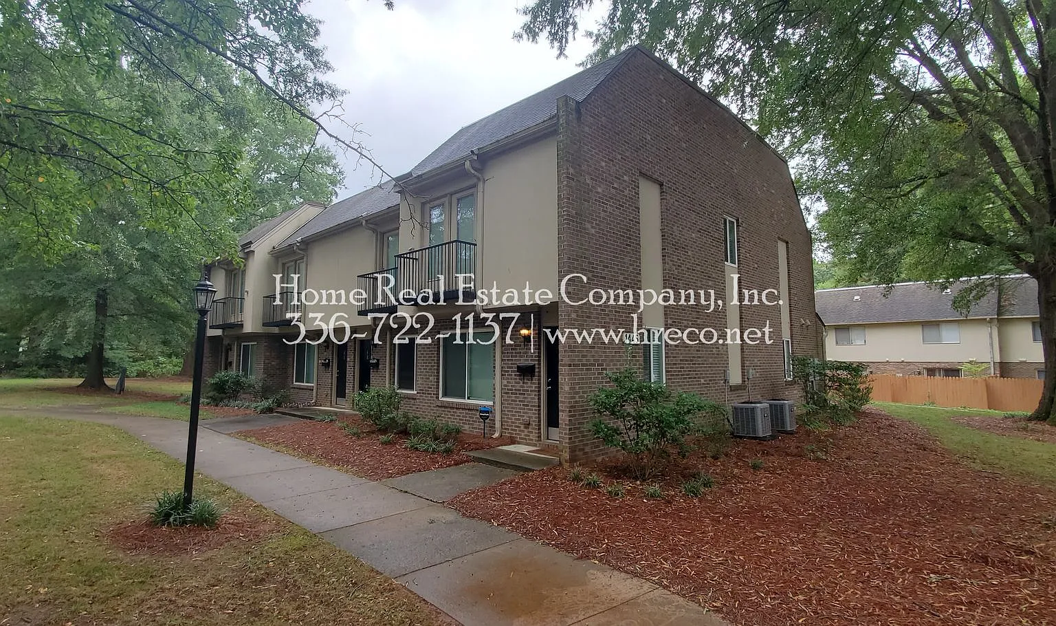 Brookglen Apartments | 1445 Brookwood Drive Apt B — Photo 2