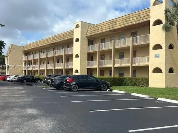 8285 Sunrise Lakes Blvd APT 106, Sunrise, FL 33322