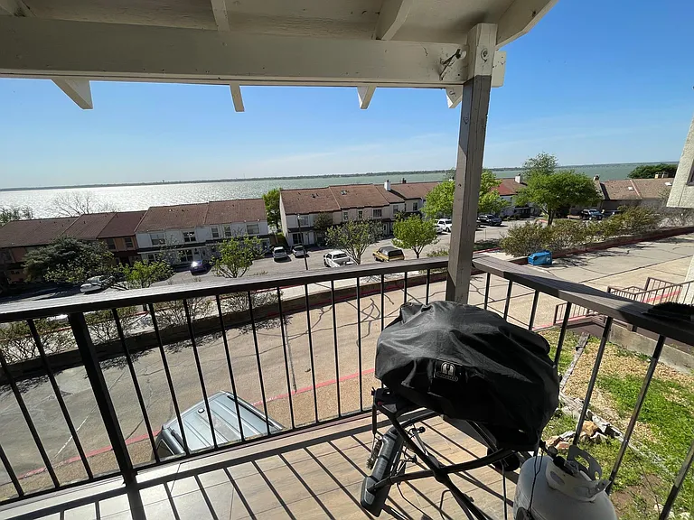 3805 Mediterranean St — Photo 22