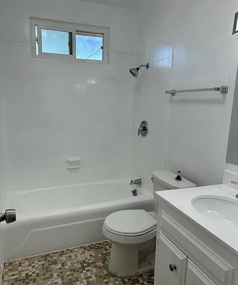 4174 Iowa St #7 — Photo 11