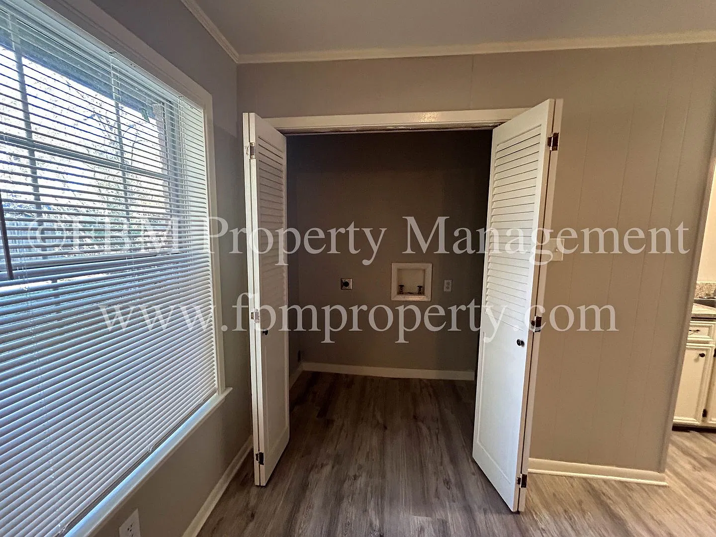 348 Wesley Drive - Spacious 3 Bedroom, 2 Bathroom Home in Corsicana, TX! — Photo 4