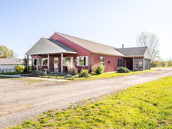 2nd image of 3251 Friday Rd