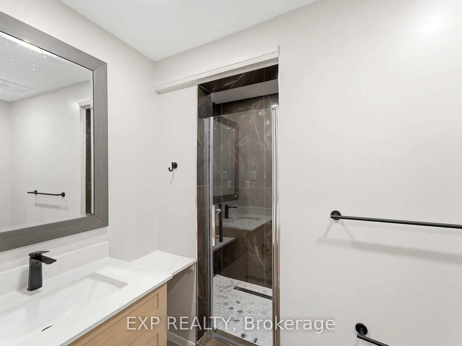 4422 Huron St — Photo 3