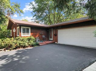 1605 Golden Oak Ln, Madison, WI 53711