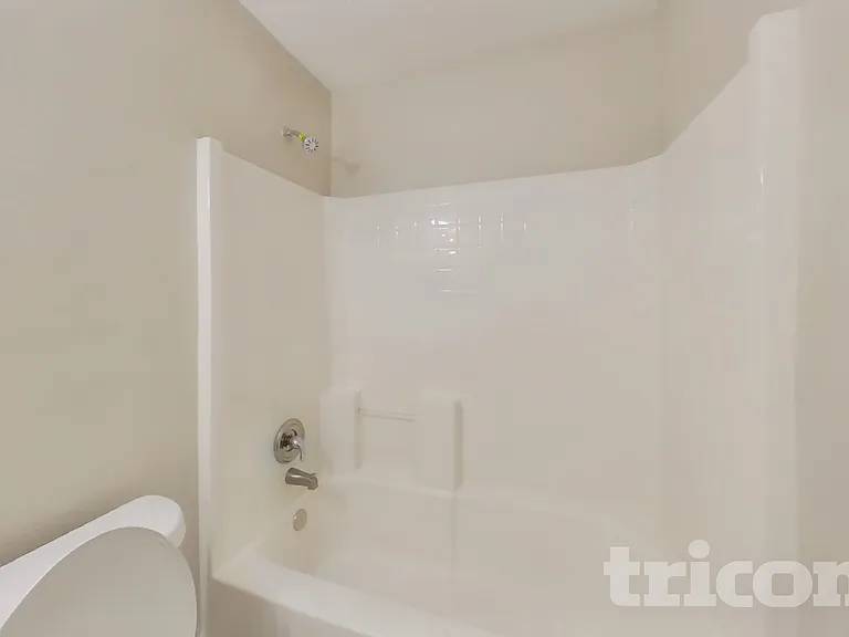 2328 White Oak Dr — Photo 14