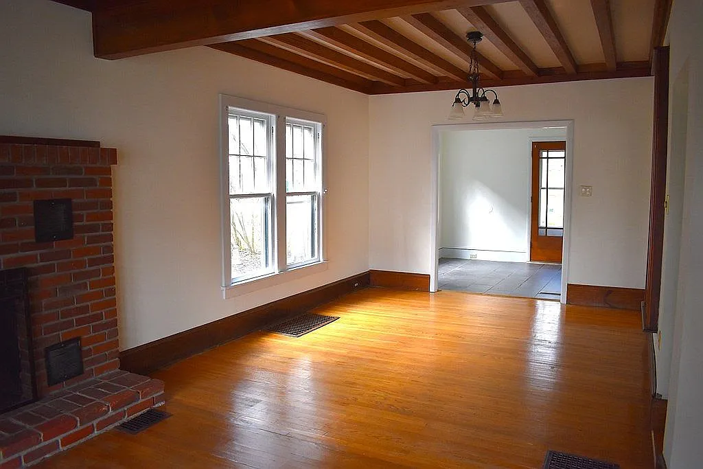 4 bed, 1728 sqft, $1,500 — Photo 3