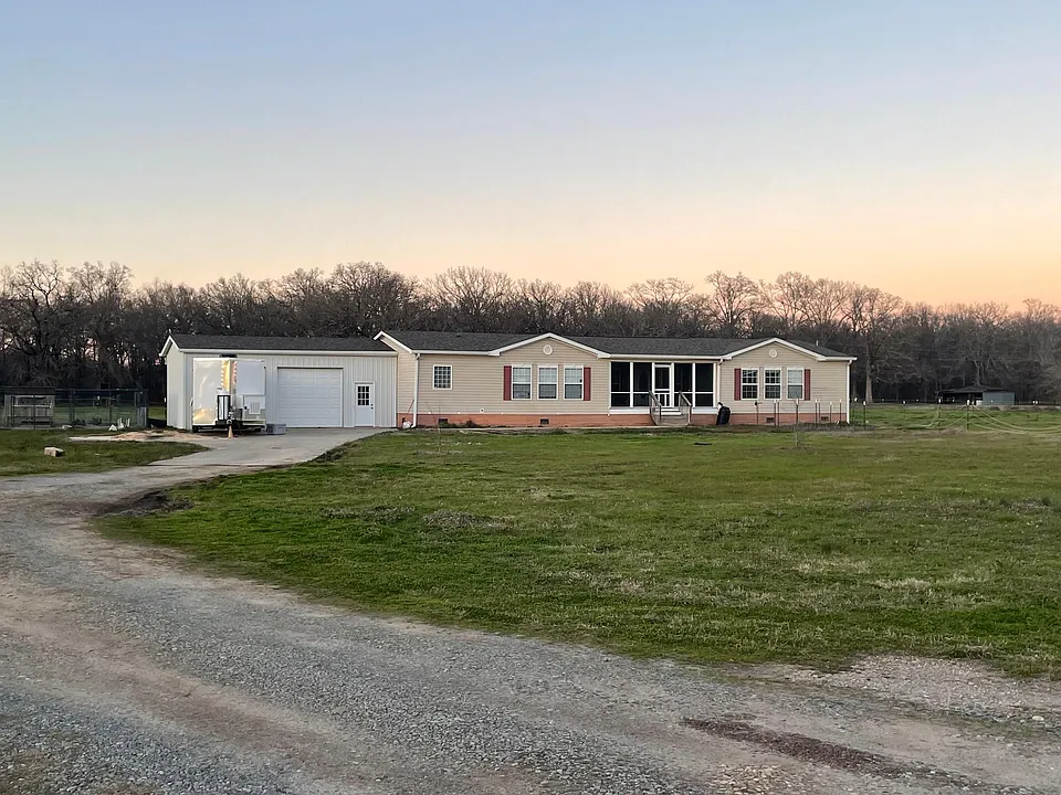 3876 Highway 80