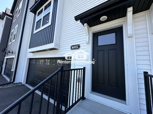 8692 Kenyon Ct NE UNIT C, Blaine, MN 55449