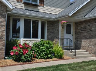 1519 W Deerfield St, Springfield, MO 65807